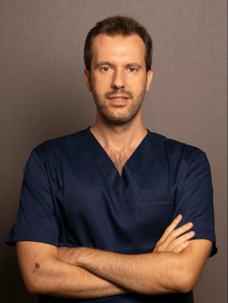 Dr Stefanis Hair loss, Clinical and Esthetic Dermatology Center | MUDr Stefanis | Trichologie, Alopecie a Dermatologie Praha