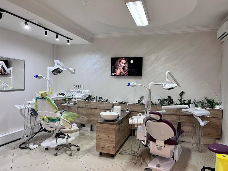 Dental Aesthetic Solutions - Dr. Vesna