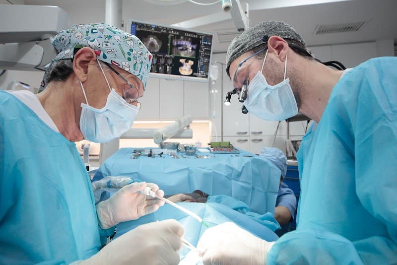 IDIM Instituto De IMplantología dental | Implantes dentales en Valencia