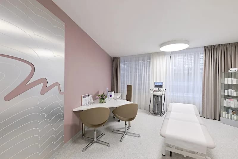 MEDICOM Clinic