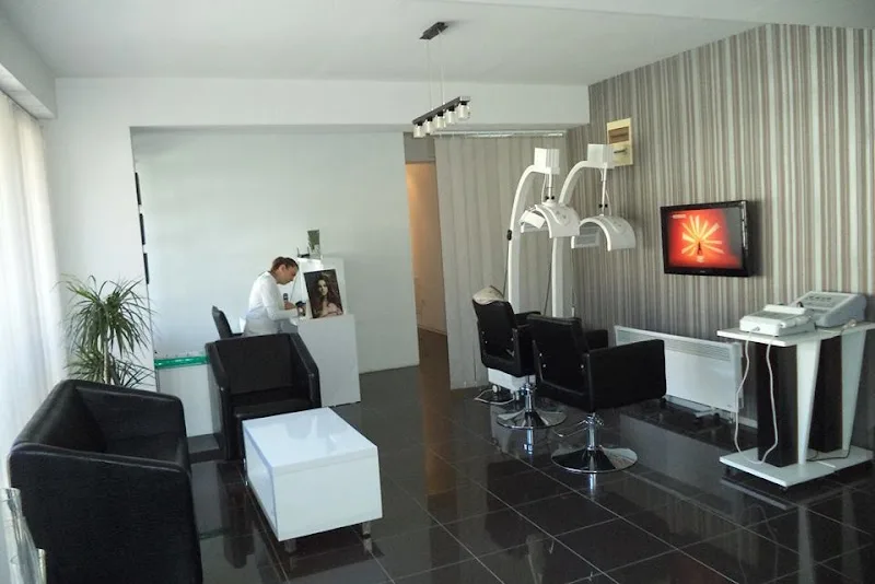 101 Hair Clinic