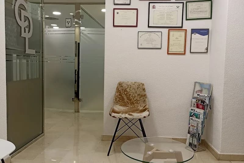 Clínica Dental De Levante