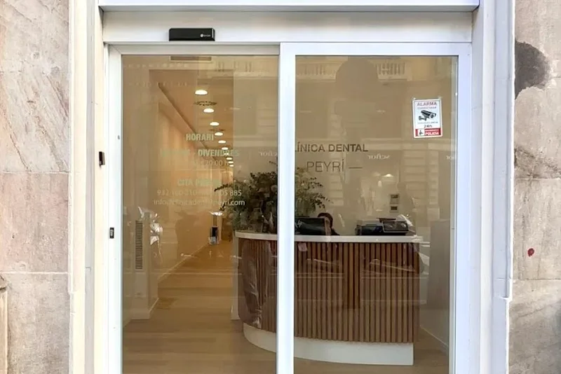 Clínica Dental Peyrí | Clínica Dental de Urgencias en Barcelona