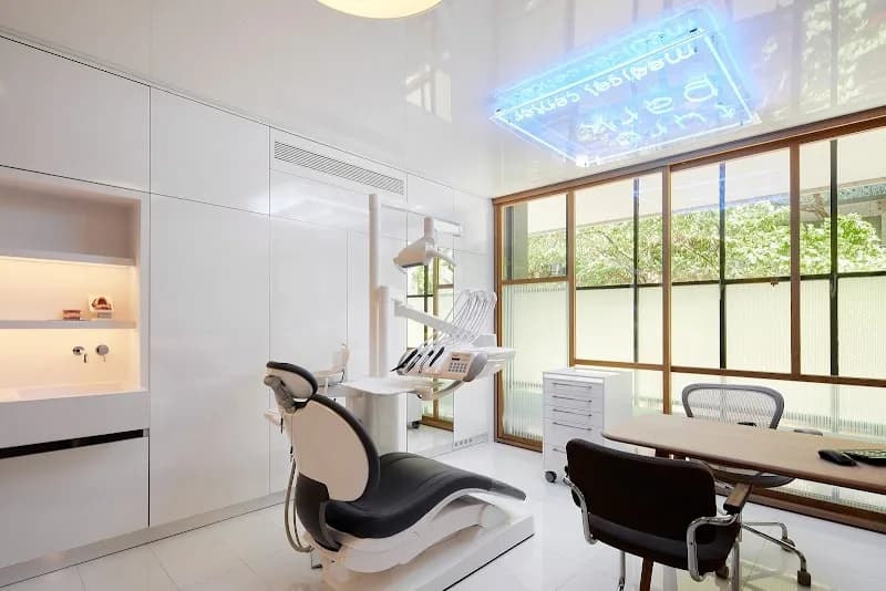 Turó Park Dental Clinic | International & English Speaking Dentist in Barcelona