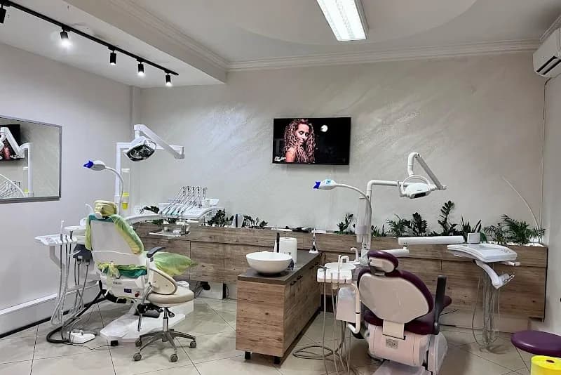 Dental Aesthetic Solutions - Dr. Vesna