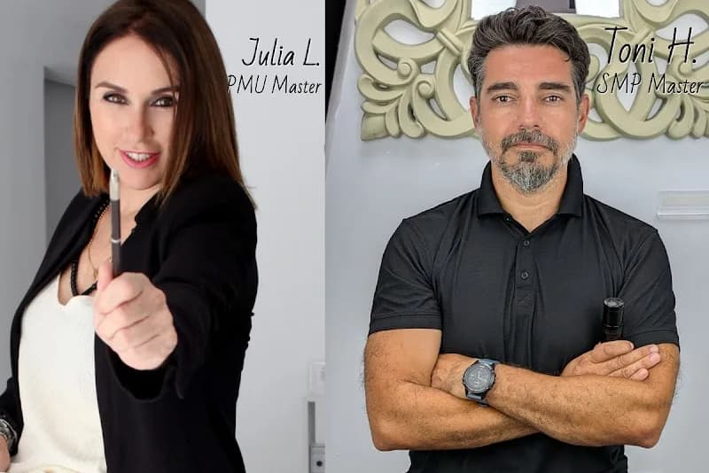 Giulia Permanent Makeup Microblading cejas en Alicante clinic photo